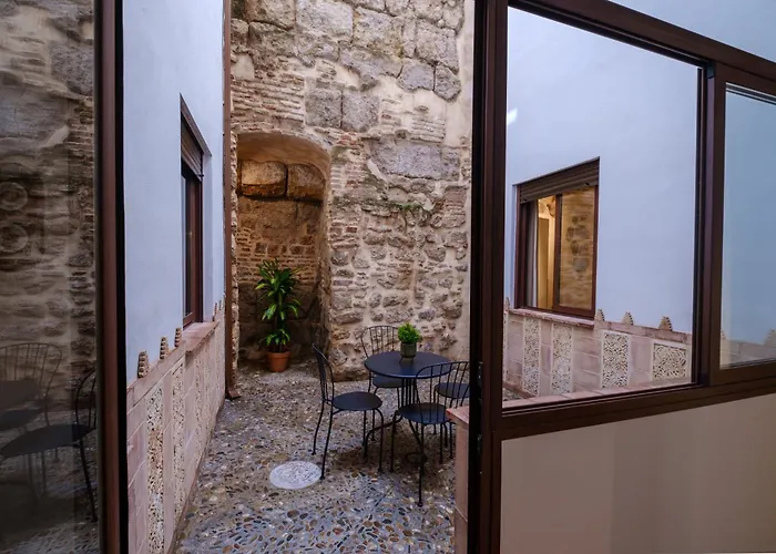 Patio Muralla Romana ¡se Parte De La Historia! * Κόρδοβα