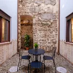 Patio Muralla Romana ¡se Parte De La Historia! *