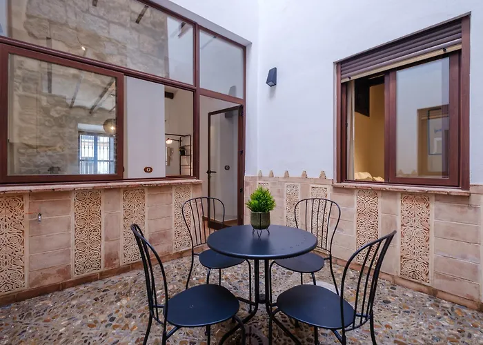 Patio Muralla Romana ¡se Parte De La Historia! *